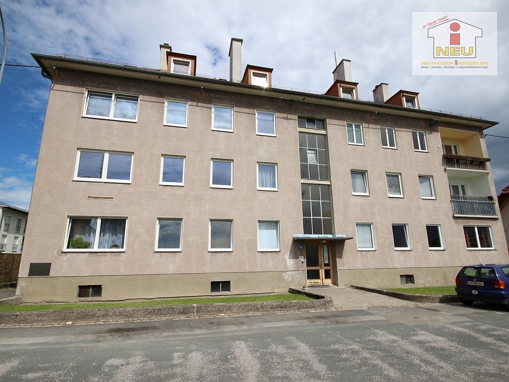 Wohnungen Garagen vermietet - Zinshaus mit 12 Wohnungen in Klagenfurt