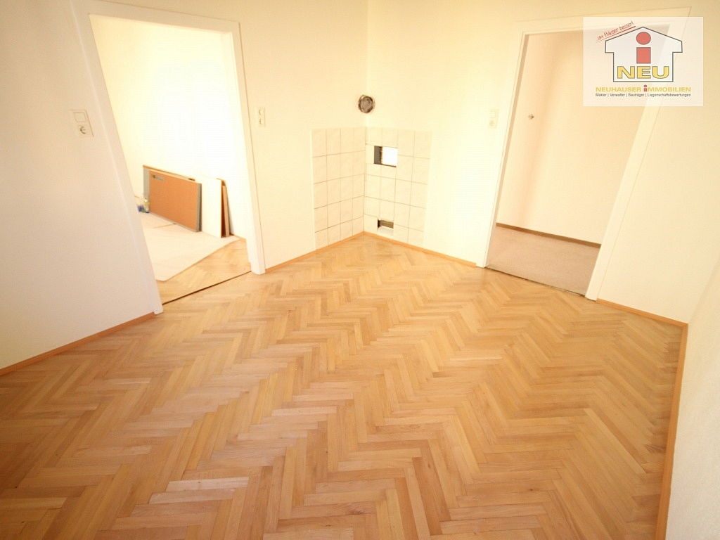 Wohnhausanlage Fliesenböden Hochparterre - Schöne 2,5 Zi Eckwohnung 60m² - Karawankenzeile