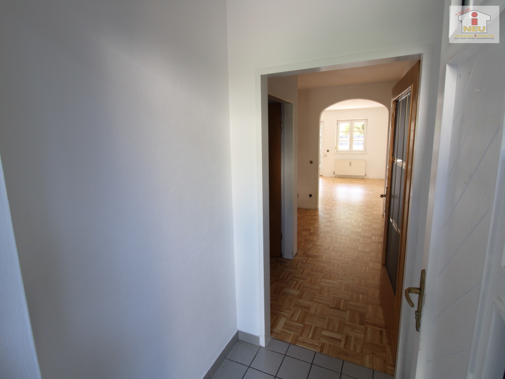 Sofort Lage gute - 2 Zimmer Gartenwohnung in Waidmannsdorf mit Tiefgarage