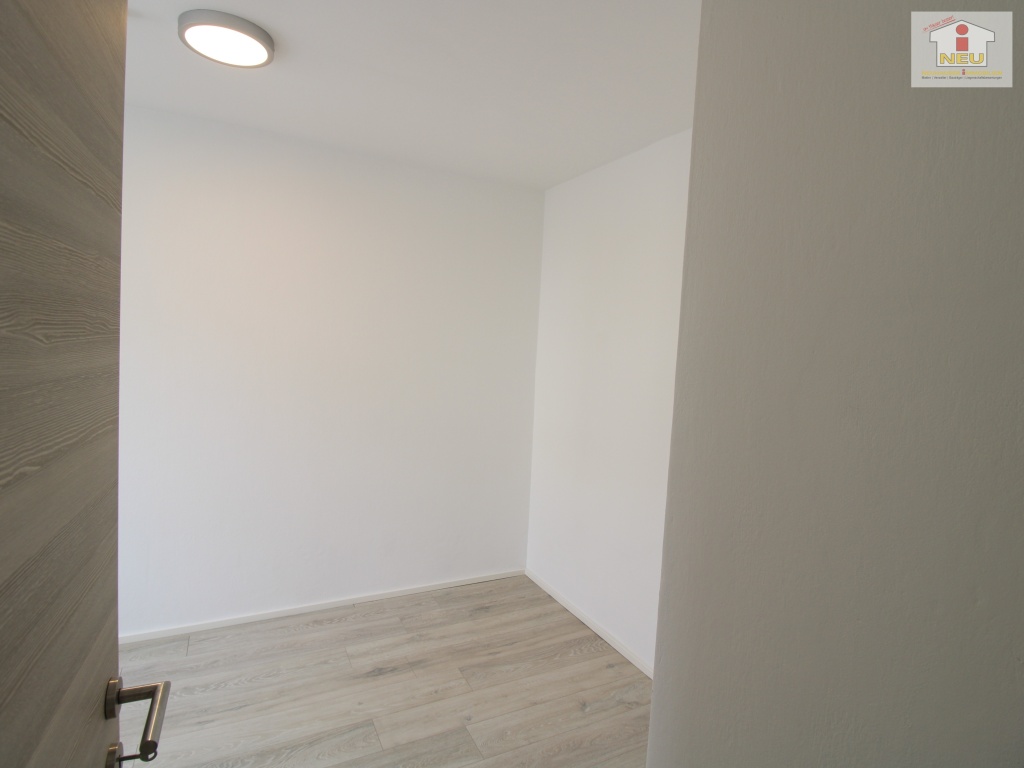 Grundsteuer täglichen Wohnzimmer - Schöne neu sanierte 2,5 Zimmerwohnung in Waidmannsdorf