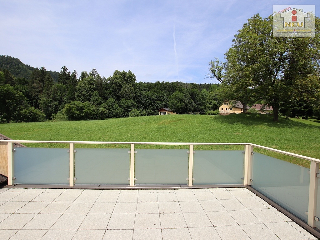 Fenster Zimmer Rotschitzen - Schöne sanierte 4 Zi Wohnung 100m² mit Balkon und XXL-Terrasse und 2 Garagen - Rotschitzen