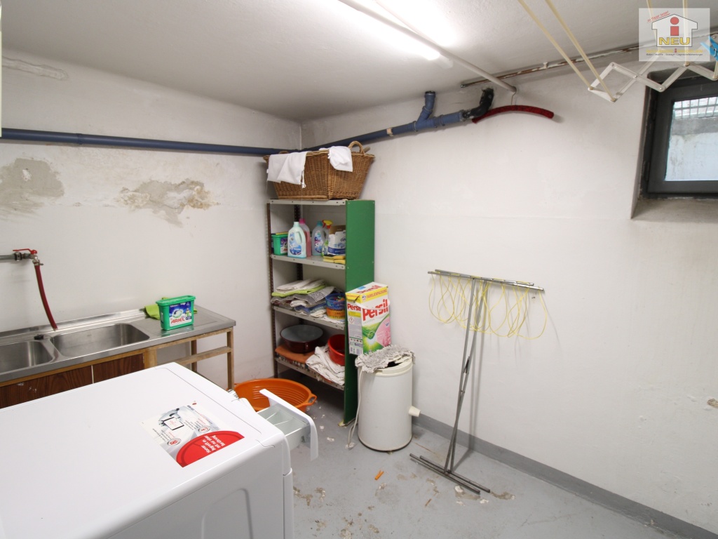 Kanal Müll Liter - Teilsaniertes 88m² Wohnhaus in Waidmannsdorf - Top Lage