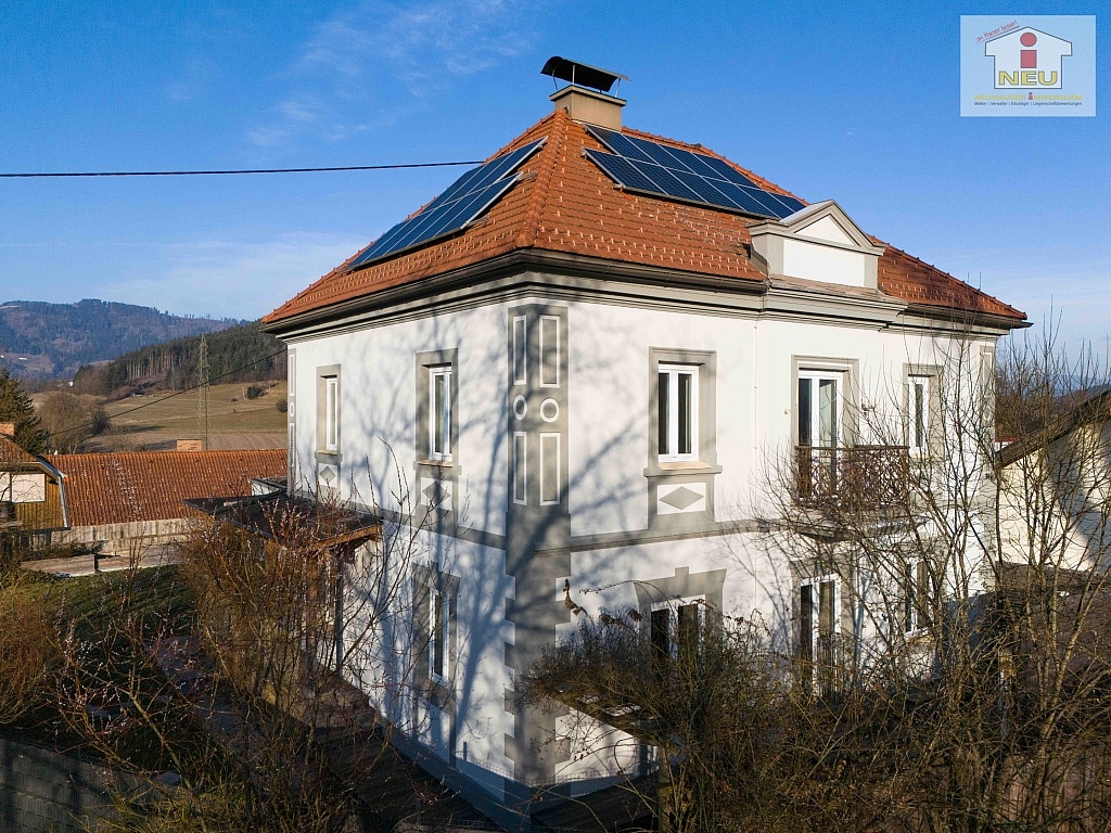 Obergeschoss bestehend saniert - Stilvolle Villa mit 200m² Nfl. plus XXL-Terrassen am Stadtrand Völkermarkt in Superlage