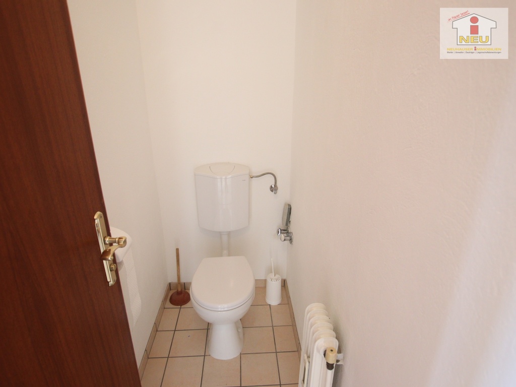 WOHNUNG Vorraum großes - 2 Zi Wohnung in Waidmannsdorf in der Mozartstraße - Penthouse in Super Aussichtslage